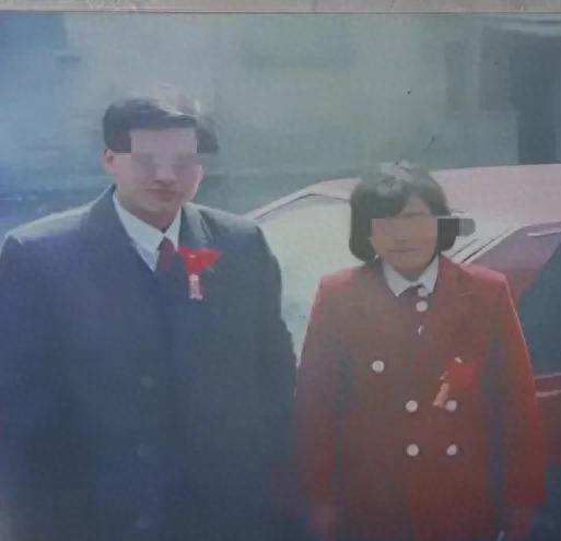 83岁老太,把100万房产,送给孝顺的小儿媳,2个女儿不满分一半