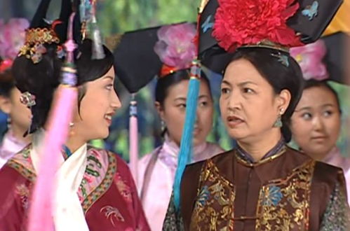 还珠皇帝夸赞皇后贤惠待人宽厚,谁注意到了令妃的表情