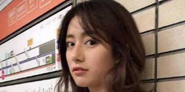 李诞首次正面谈漂亮女友我只有身高能赢她