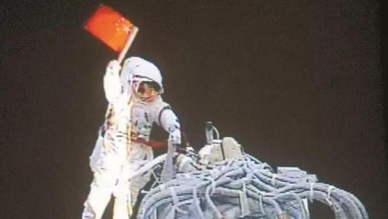 女航天员王亚平或入选神舟十三号,返回地球后,她还能生孩子吗