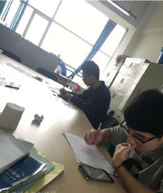 学生被罚抄表情包被调侃修炼成灵魂画手