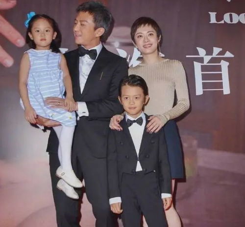 邓超9岁儿子不得了,送毛笔字向孙俪示威让妈妈去医院看看头脑