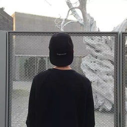 男生怎么自拍才好看