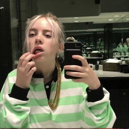 表情包丨搞怪少女碧梨的表情包,真是太可爱了吧