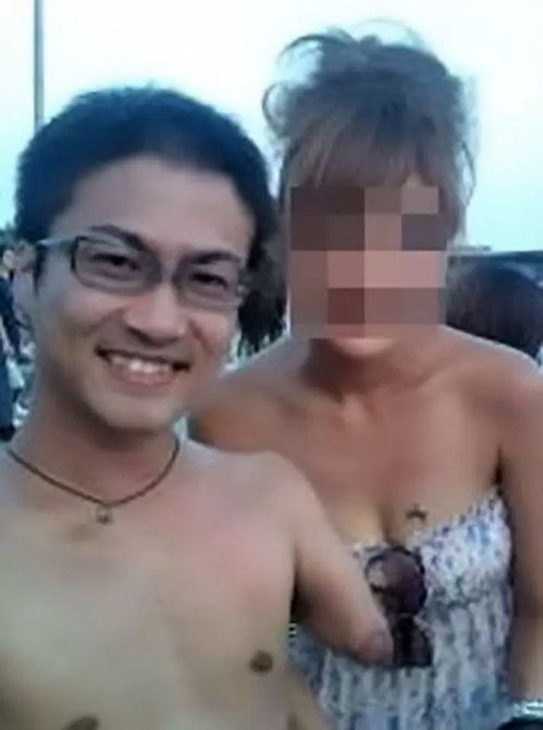 婚内出轨50人,人设崩塌依然桃花不断,这个四肢残缺的男人,刚刚又和一个混血妹子好上了...