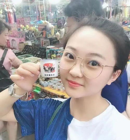 林妙可毕业了,成长之路伴随争议的她,能从一众95花中杀出路来吗