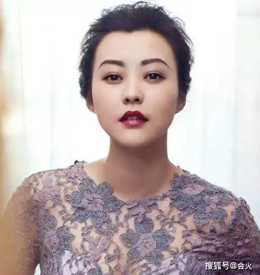 50多岁的女生头像郝蕾
