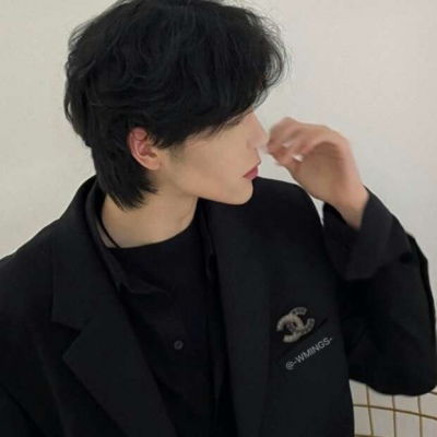 成熟中年男头像图片聪明的女人