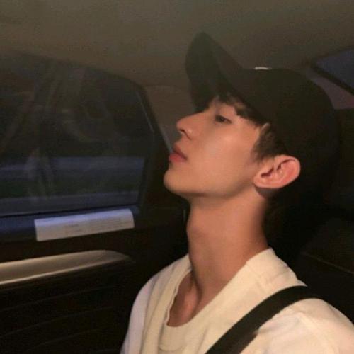 真人男生头像亦是此间少年