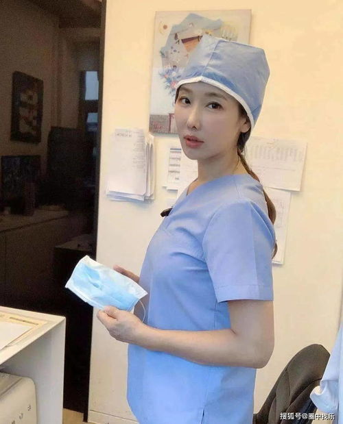 50岁牙医健身成就逆生长与20岁女儿形同姐妹