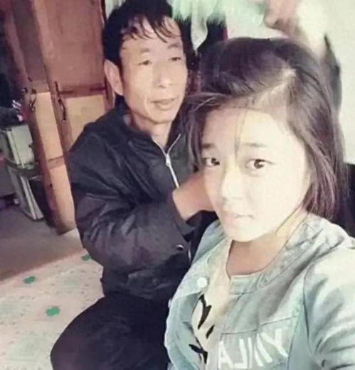 97年,辽宁35岁男子捡到瘫痪女婴,19年后女孩7幅画拍出4.58万元