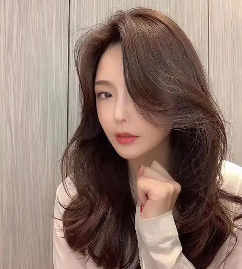 40岁的女人,选不对发型会显老,这几种气质款,你该试试