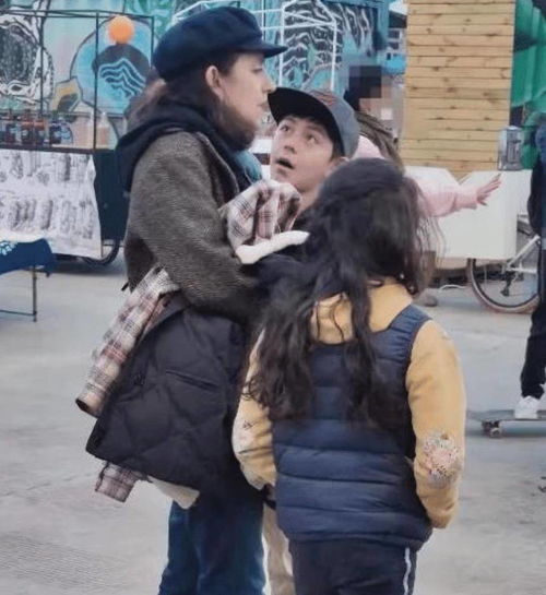 刘烨的法国老婆衰老快,11岁儿子身高喜人,女儿黑卷发兼爸妈基因