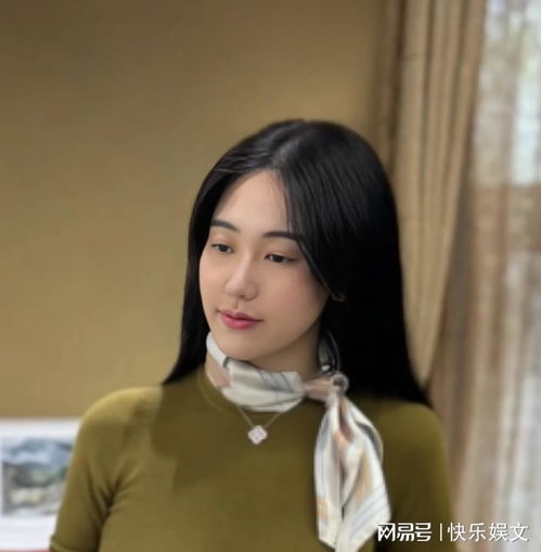 86岁范曾迎娶小50岁娇妻女方并非超模徐萌,但颜值不输女明星