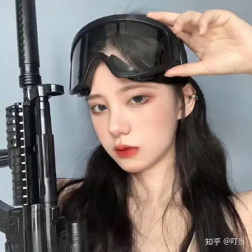 40岁女人的微信头像用什么好呢借钱