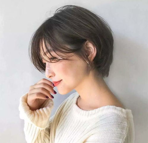 四五十岁女性短发怎么选有这三种特征的最好别剪,显老又掉档次