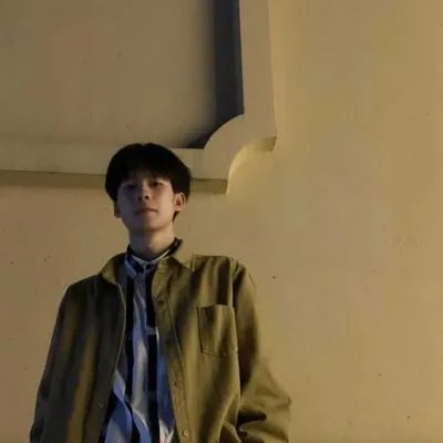50岁男人头像高雅有品位我心