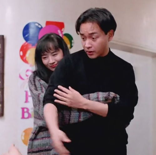 毛舜筠送大女儿出嫁婚礼与亲家牵手入场,不舍女儿婚后移居美国