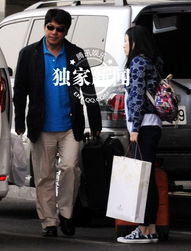 58岁朱时茂激吻80后嫩女友与老妻分居八年
