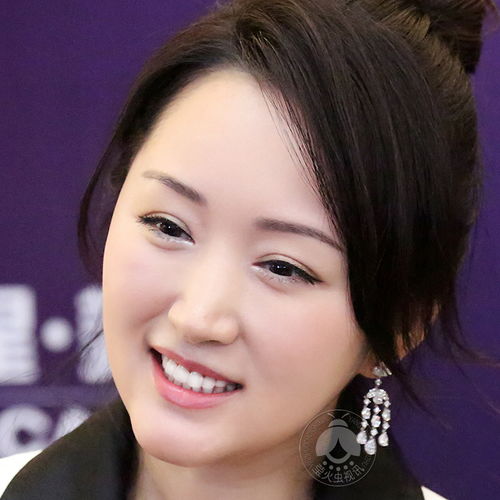 20岁30岁40岁的杨钰莹,二十年对比告诉你啥叫冻龄女神