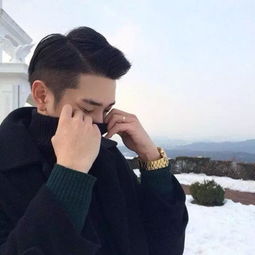 40岁成熟男人头像稳重侧脸高挑