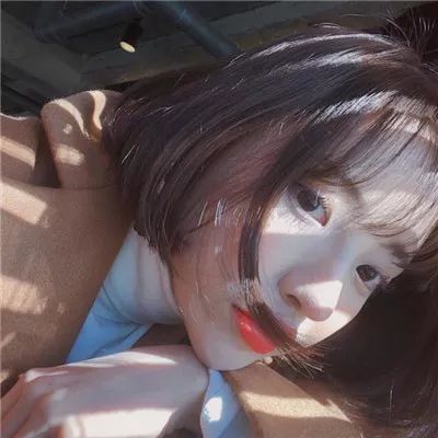 40岁左右女人的微信头像霸气快手