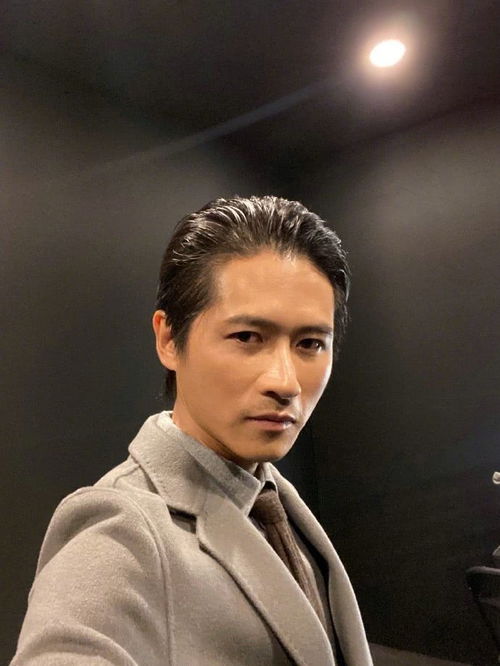 韩寒不屑被说像某个明星,倔强自称曾是流量鼻祖惹网友心疼