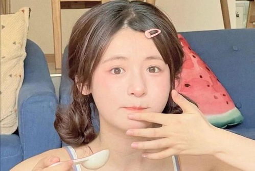 女人暗恋你的三个信号,收到一个,就不要傻傻错过