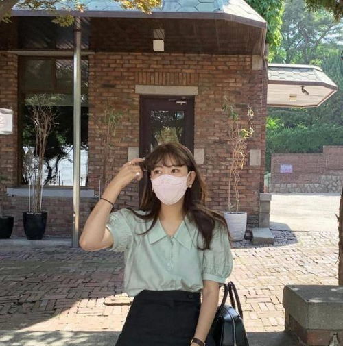 扔掉你的碎花裙今夏流行这3种裙子,40岁女人穿更时髦减龄