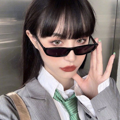 优质女头遗憾也谈不上毕竟我从未觉得你重要过.