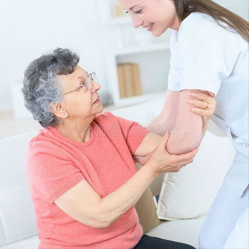 67岁大妈晚年和女儿住在一起养老,是我这辈子做过最后悔的事