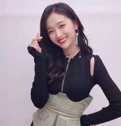 混得不好就回家继承家产的女星,第四位已经回家,乔欣在硬撑,而她还在努力