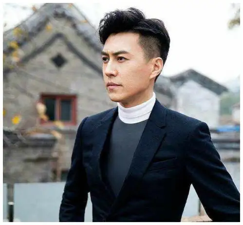被大妈钟情的靳东,魅力究竟在哪