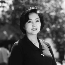 这个女人凭什么让陈道明爱了40年好的婚姻一定是共同成长