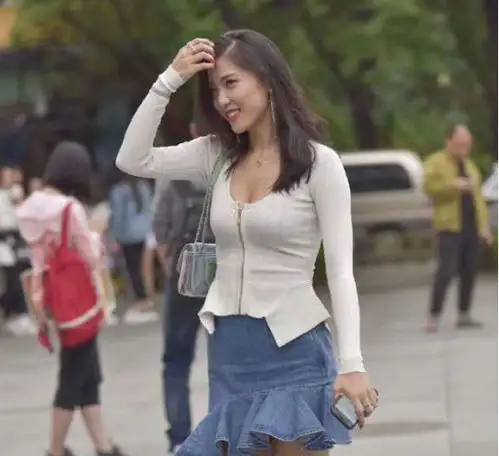 40岁的女人婚外偷情,是为了得到什么五个出轨女人说了实话