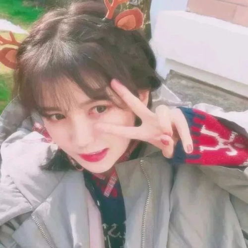50岁专用头像女短发帅气