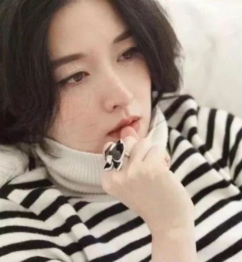 张韶涵让大家充分意识到什么叫冻龄,更厉害的是李嘉欣80岁的妈妈