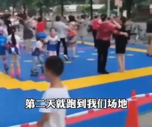 广场舞频频引发矛盾,人多势众就可以为所欲为盘点十种广场舞恶行