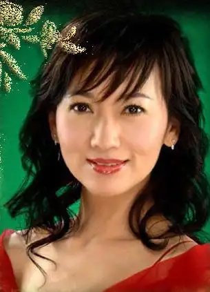 明星发型赵雅芝教你50岁熟女优雅发型