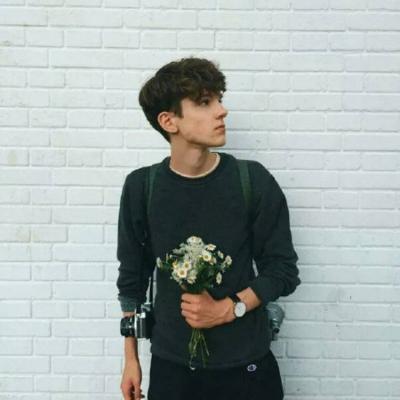 2018qq头像男生帅气欧美高清图片与我共度才不算辜负