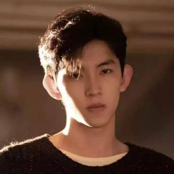 微信头像图片60岁男骄傲