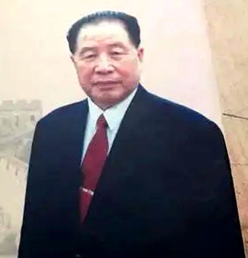 空军第八任政委,由大校直接晋升为中将,2021年去世