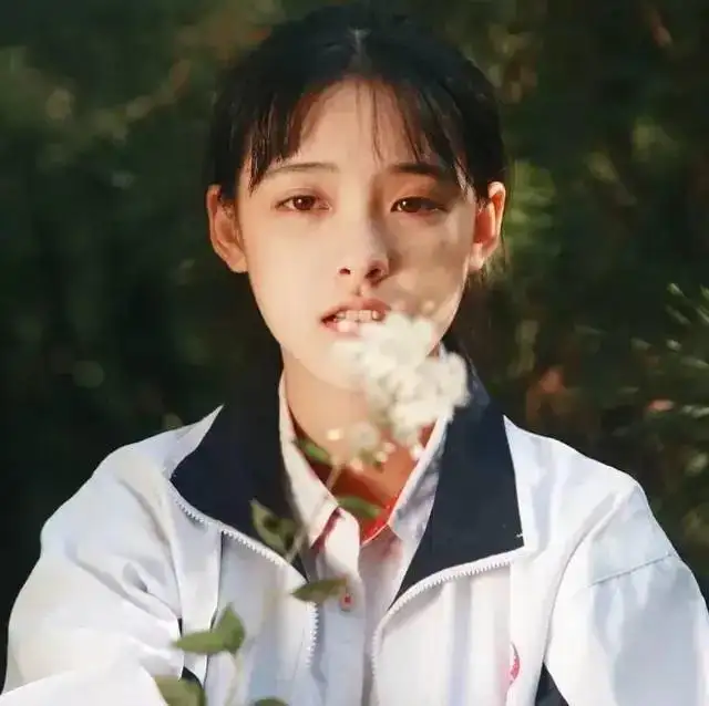 真人中年女性头像综艺