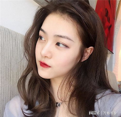 女人在这4个时候联系你,表明你在她心中很重要