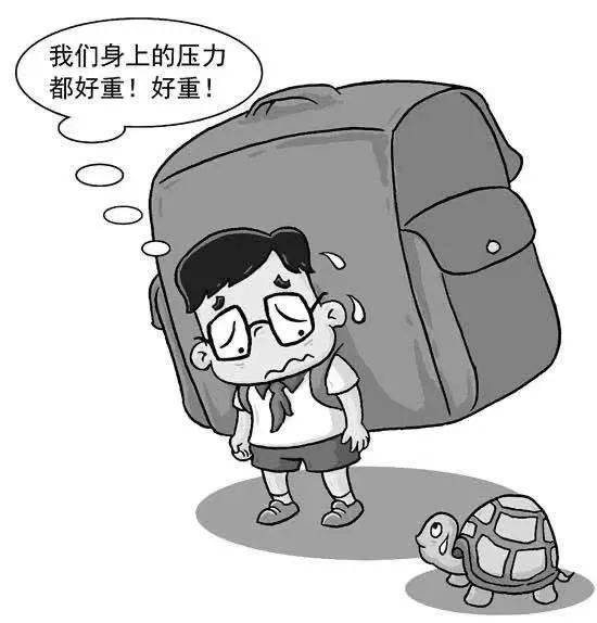 小学生书包普遍超重,快检查你的孩子书包背对了没