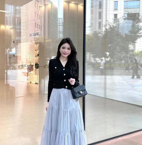 女人到了中年,建议少穿这5条裙子,显廉价又俗气,关键还掉档次