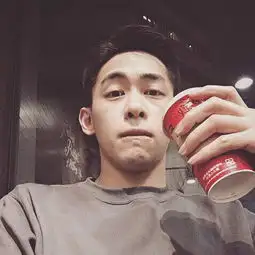 40岁成熟男人头像大图真实照片彩礼