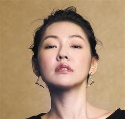 小s深夜发文回应长胖,老娘已经43岁了,腰间有赘肉不行吗