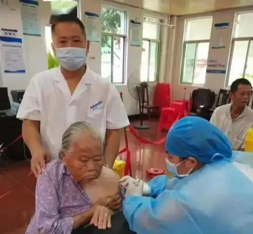赣州多位百岁老人接种疫苗你还在等什么