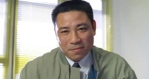雷老虎逝世,一辈子未婚,与年轻女佣相伴,可以随便花他的钱